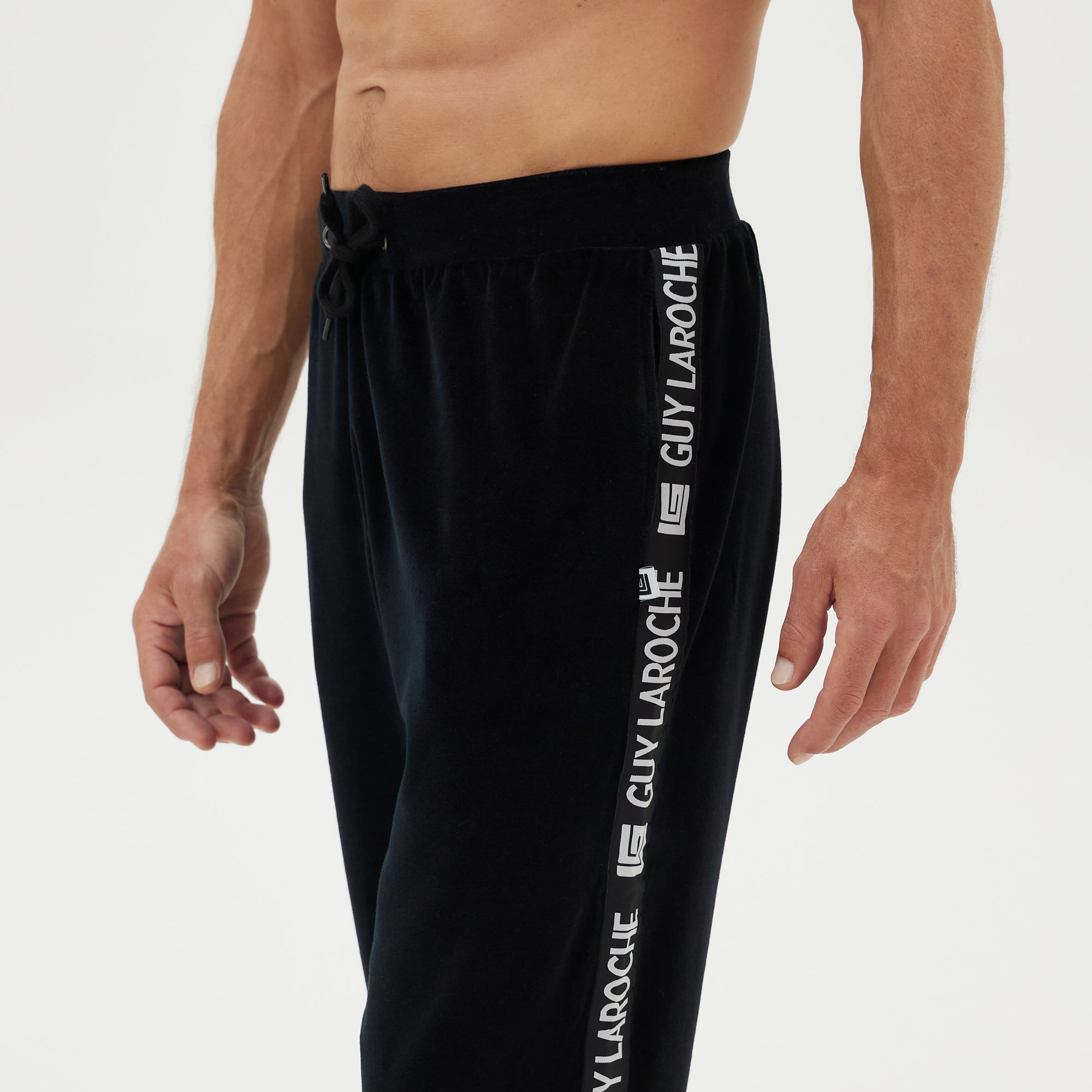 Ανδρική Πιτζάμα βελουτέ μαύρη Guy LaRoche