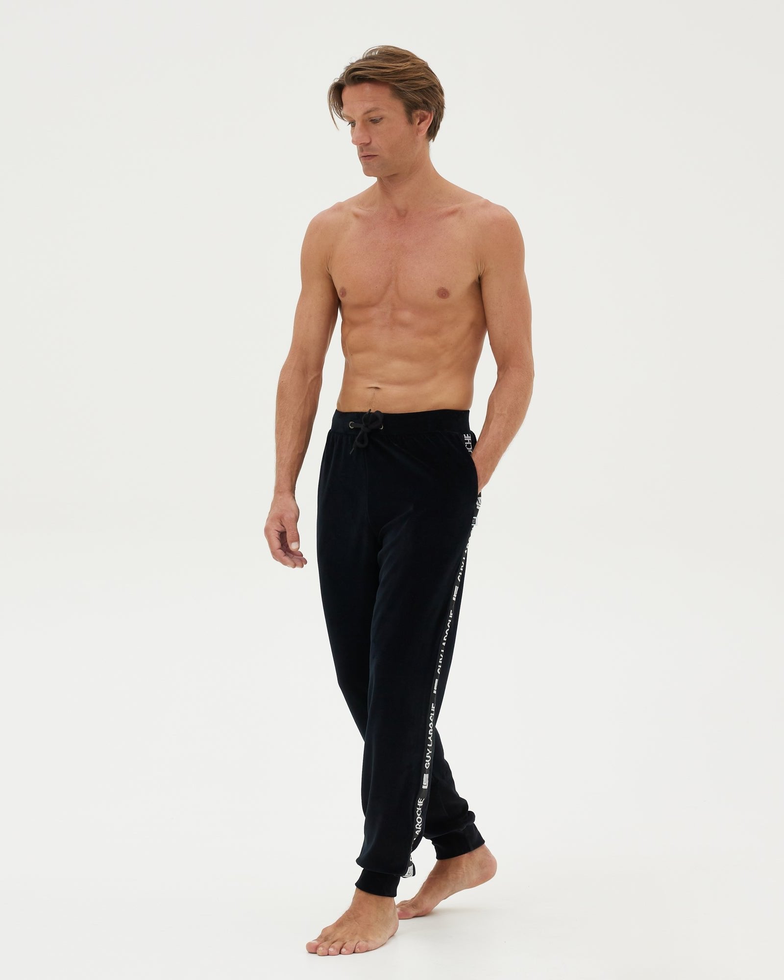 Ανδρική Πιτζάμα βελουτέ μαύρη Guy LaRoche